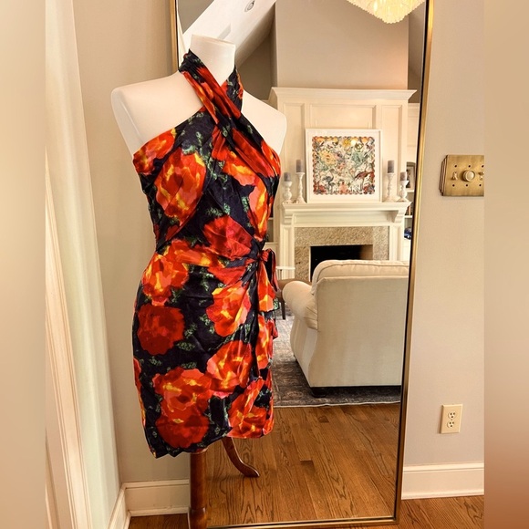 NWT!! Beautiful dress from Cinq a Sept - Picture 1 of 8